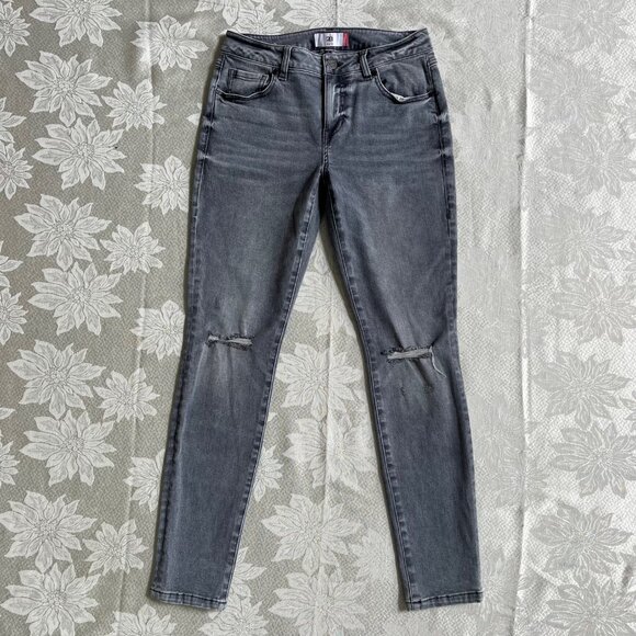 CAbi High Rise Skinny Distressed Destroyed Jeans Stretch Denim Grey 4 - Picture 1 of 14